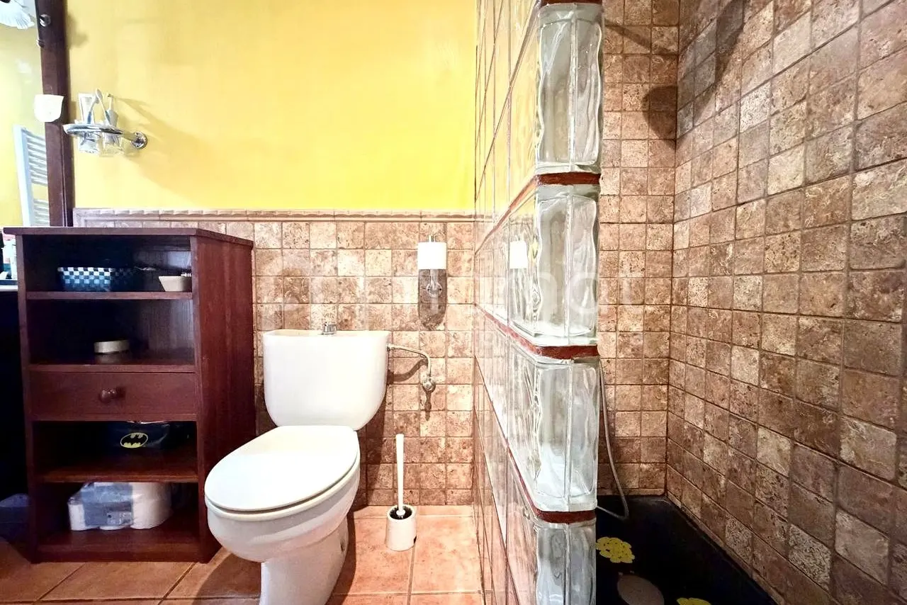 Piso con ascensor en zona tranquila y bien comunicada — foto 5