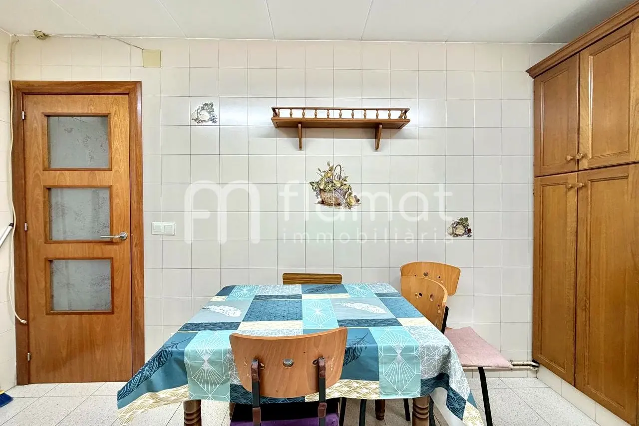Piso de doble orientación con tres habitaciones exteriores — foto 5