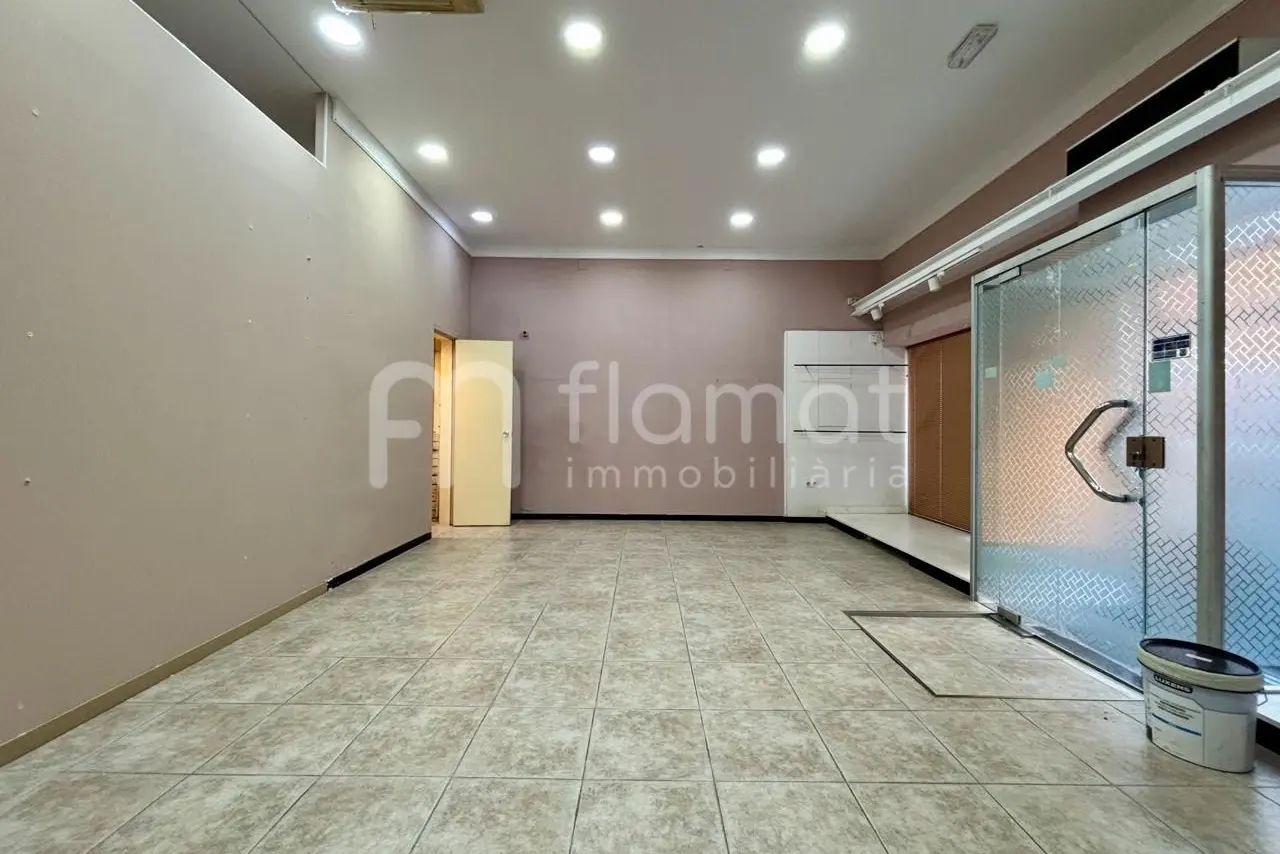 Edificio de tres plantas con local en planta baja — foto 3